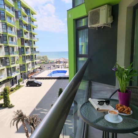 Appartamento Sole Alezzi Beach Năvodari Esterno foto