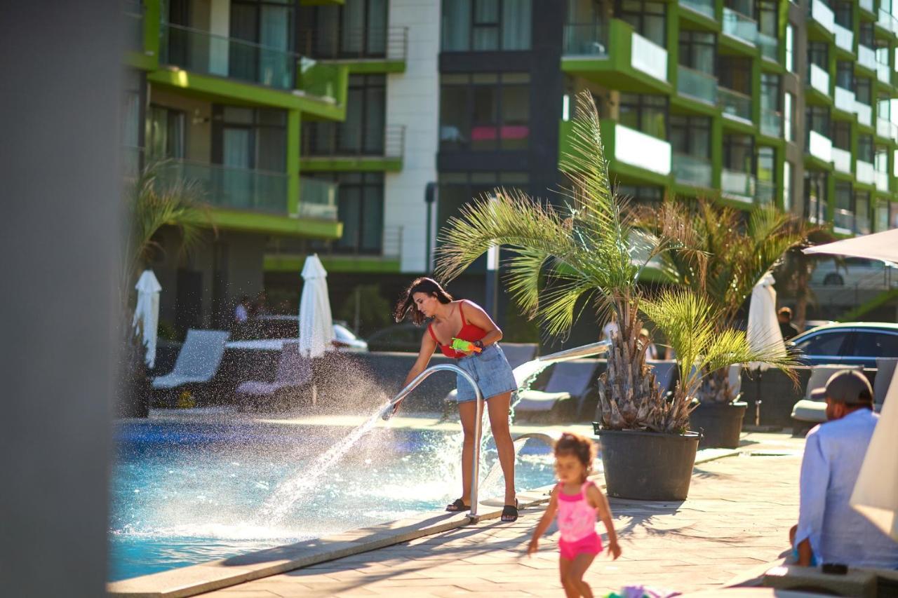 Appartamento Sole Alezzi Beach Năvodari Esterno foto